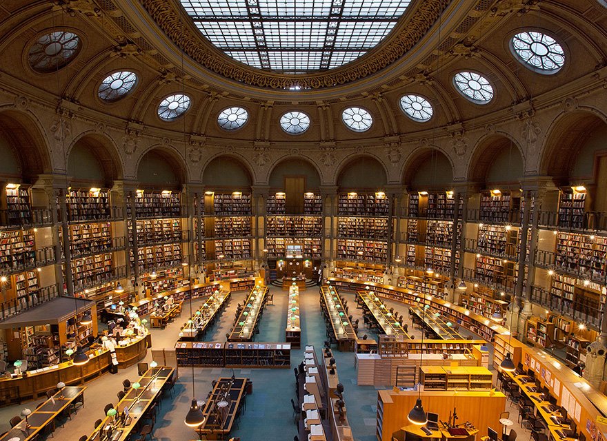 El-Ateneo-Interior-INHA bookstore