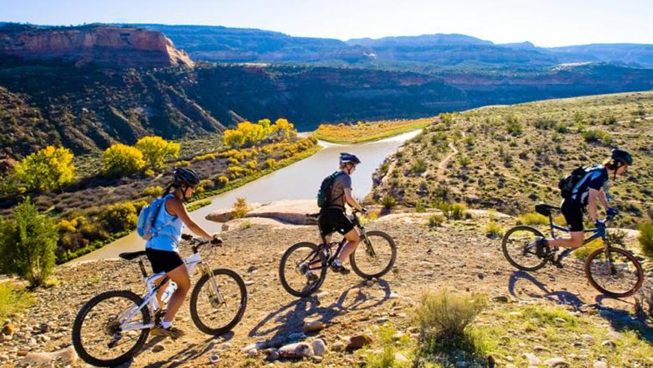 mountain-biking-near-fruita