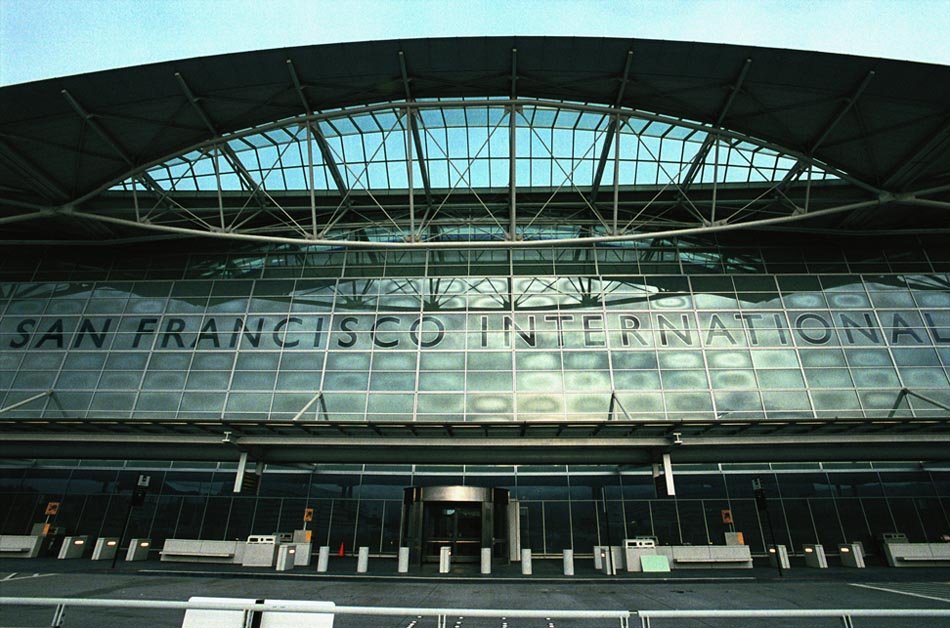 Exterior view of San Francisco International Airport's International Terminal. The complex opened in December 2000.