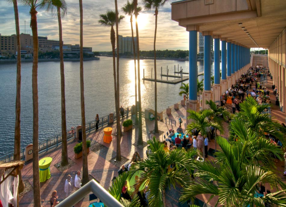 tampa_convention_center_exterior_event_1_2297e136-1465-441a-bde5-5e237e9cd991