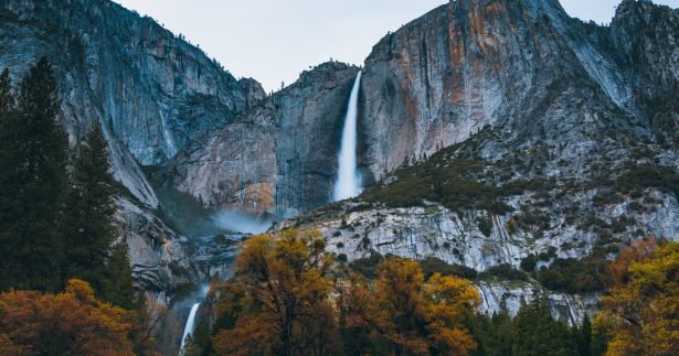 Image of Yosemite Mariposa County Guide: Adventure in All Four Seasons