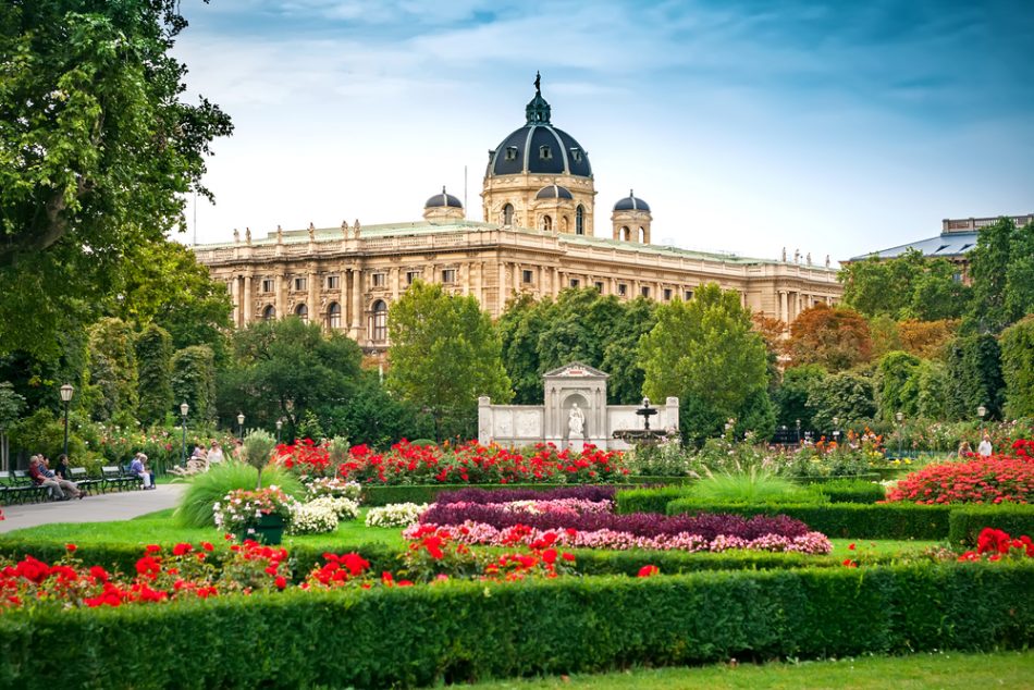 The Top 5 Parks and Gardens You Must Visit in Vienna 