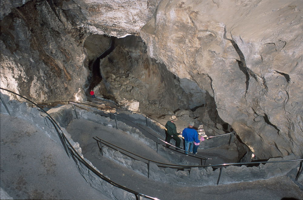 Virtual Tour of Carlsbad Cavern in New Mexico