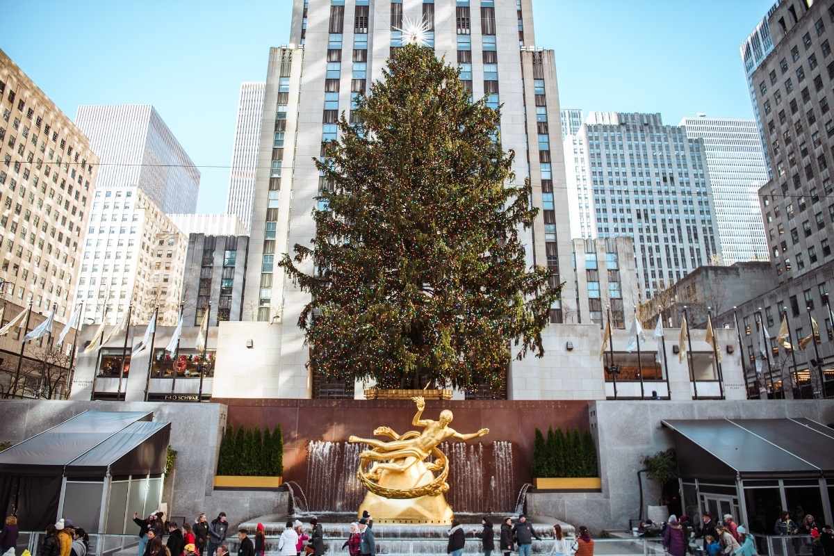 Rockefeller Center holiday experience