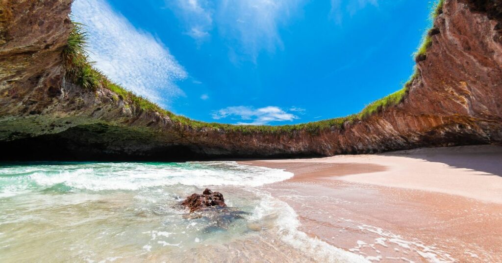 Shutterstock Hidden beach Marieta Island, Mexico