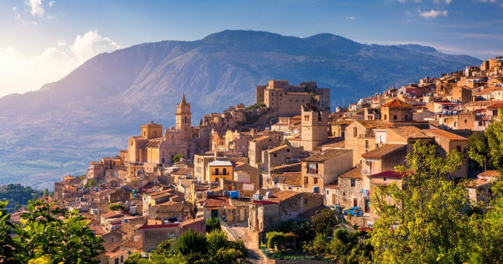 Shutterstock Caccamo, Sicily.