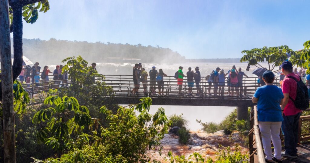 Suspension Walkway above Devil's Throat Leap